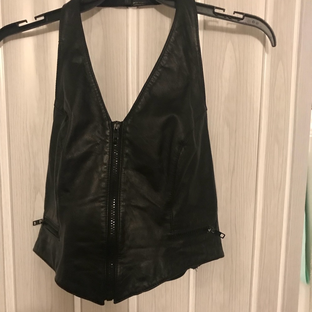 Halter top
